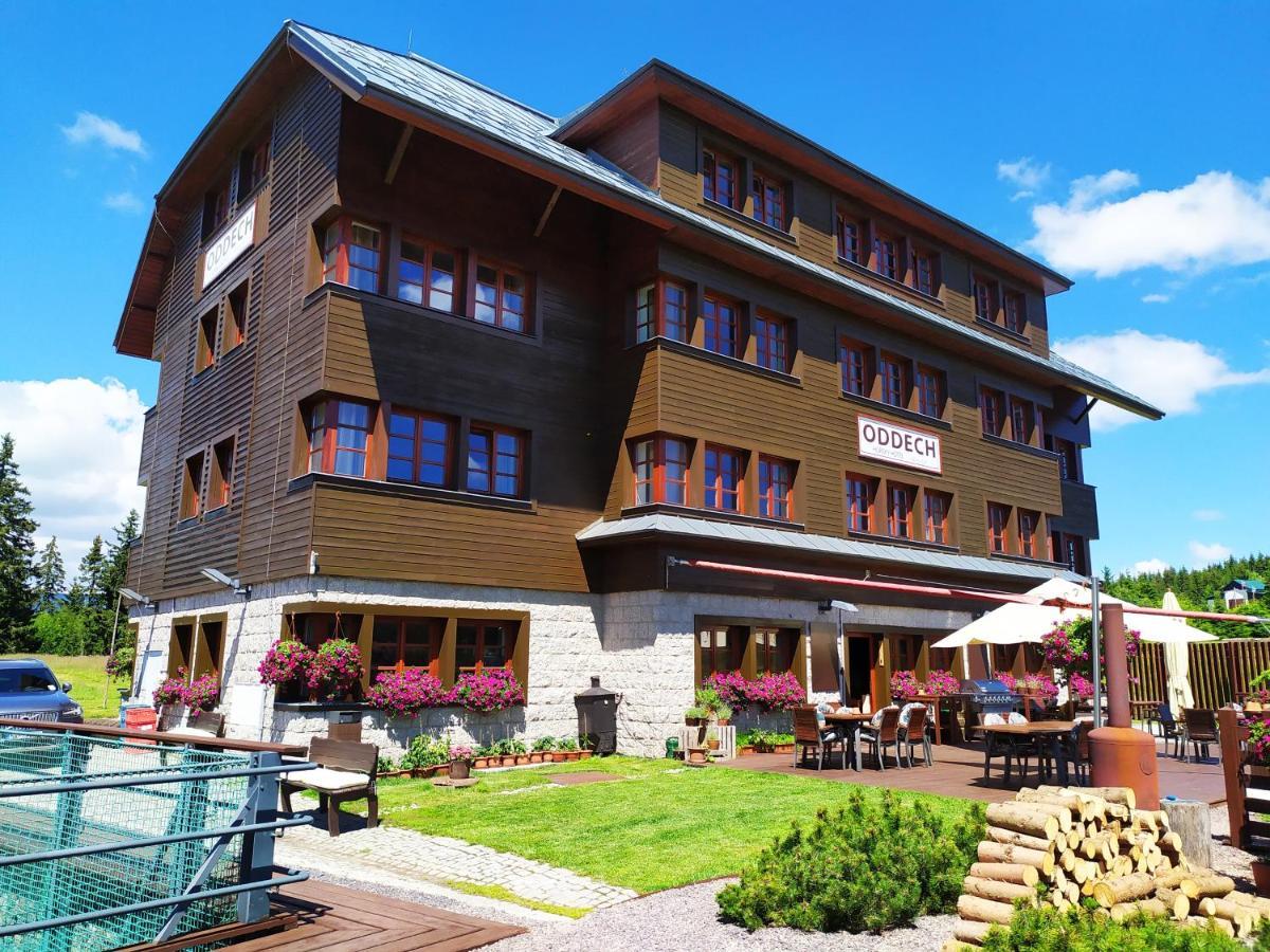 Hotel Oddech เปตส์ปอตสเนซโค ภายนอก รูปภาพ